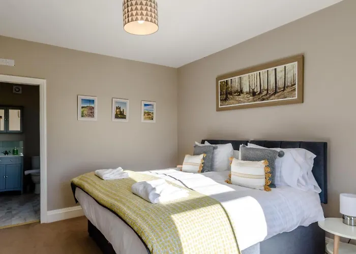 3 Bed In York Oc-79525 Deighton